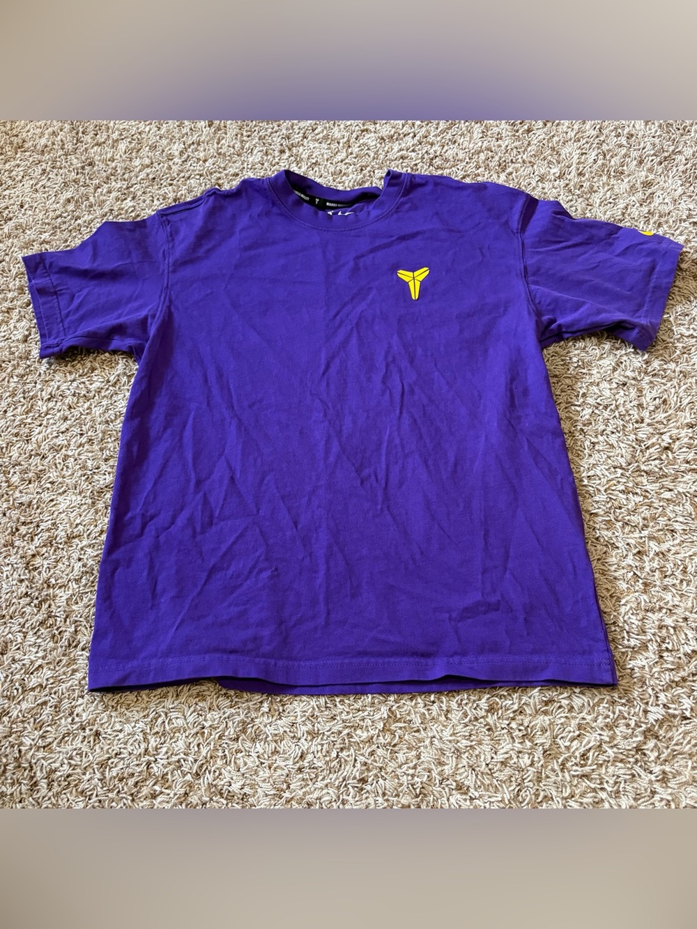 Nike Kobe "Mamba Mentality" Purple T Shirt Mens size small 100% cotton